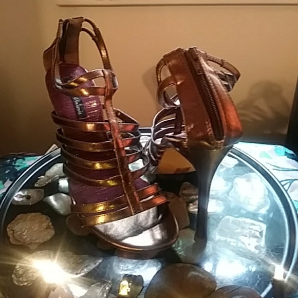 ⭐HP⭐🆕 Michael Antonio Strappy Heels - Picture 1 of 3